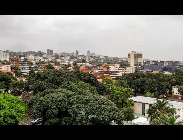 2 BEDROOM APARTMENT FOR SALE IN GLENWOOD